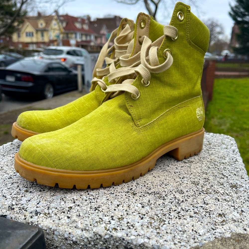 Spring Green Timberland Boots size 9 women’s
